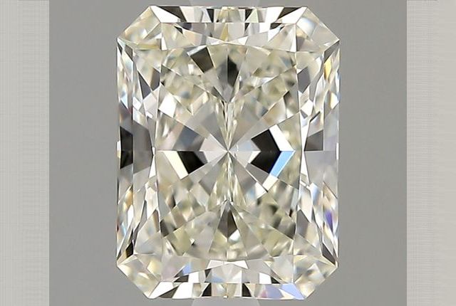 Carat Radiant Diamond J Color VS2 Clarity Very Good Cut Ritani