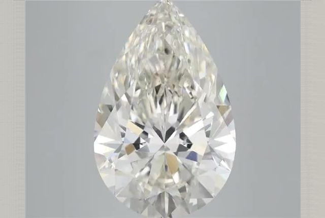 Pear Diamond