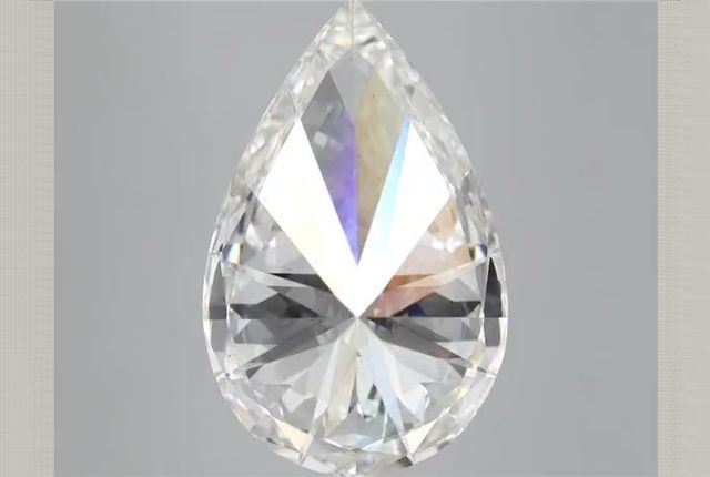 Pear Diamond
