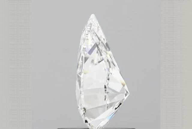 Pear Diamond