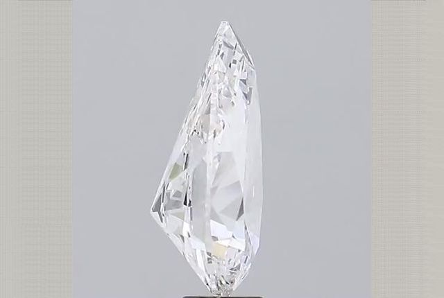 Pear Diamond