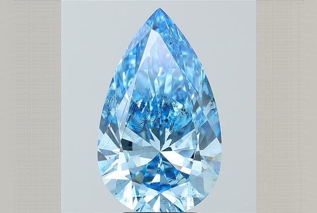Pear Diamond