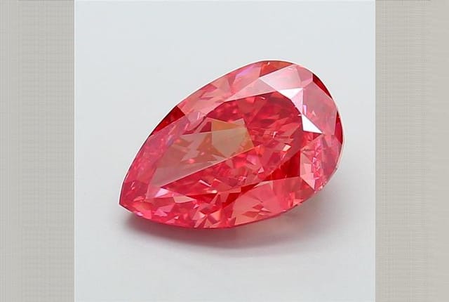 Pear Diamond