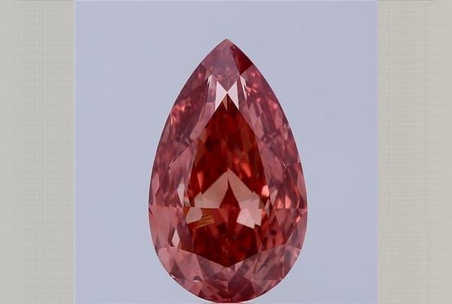 Pear Diamond