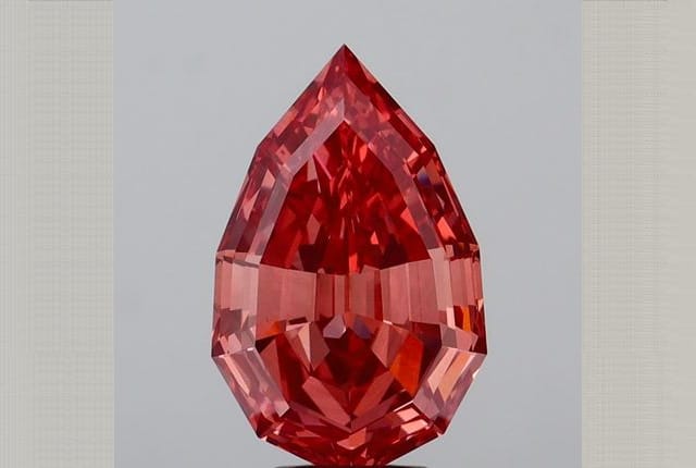 Pear Diamond